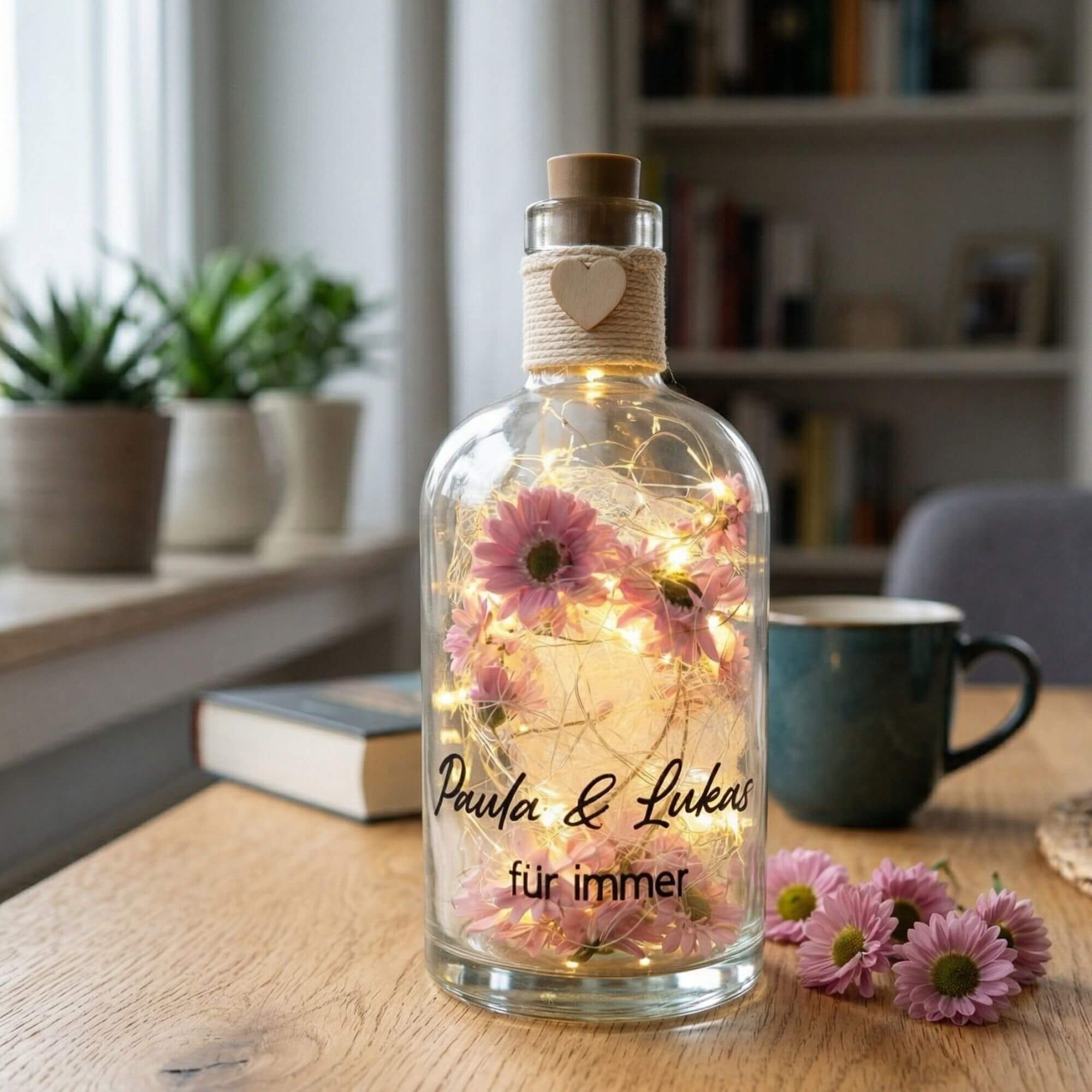 Personalisierte Flower Bottle mit LED-Licht und Wunschtext