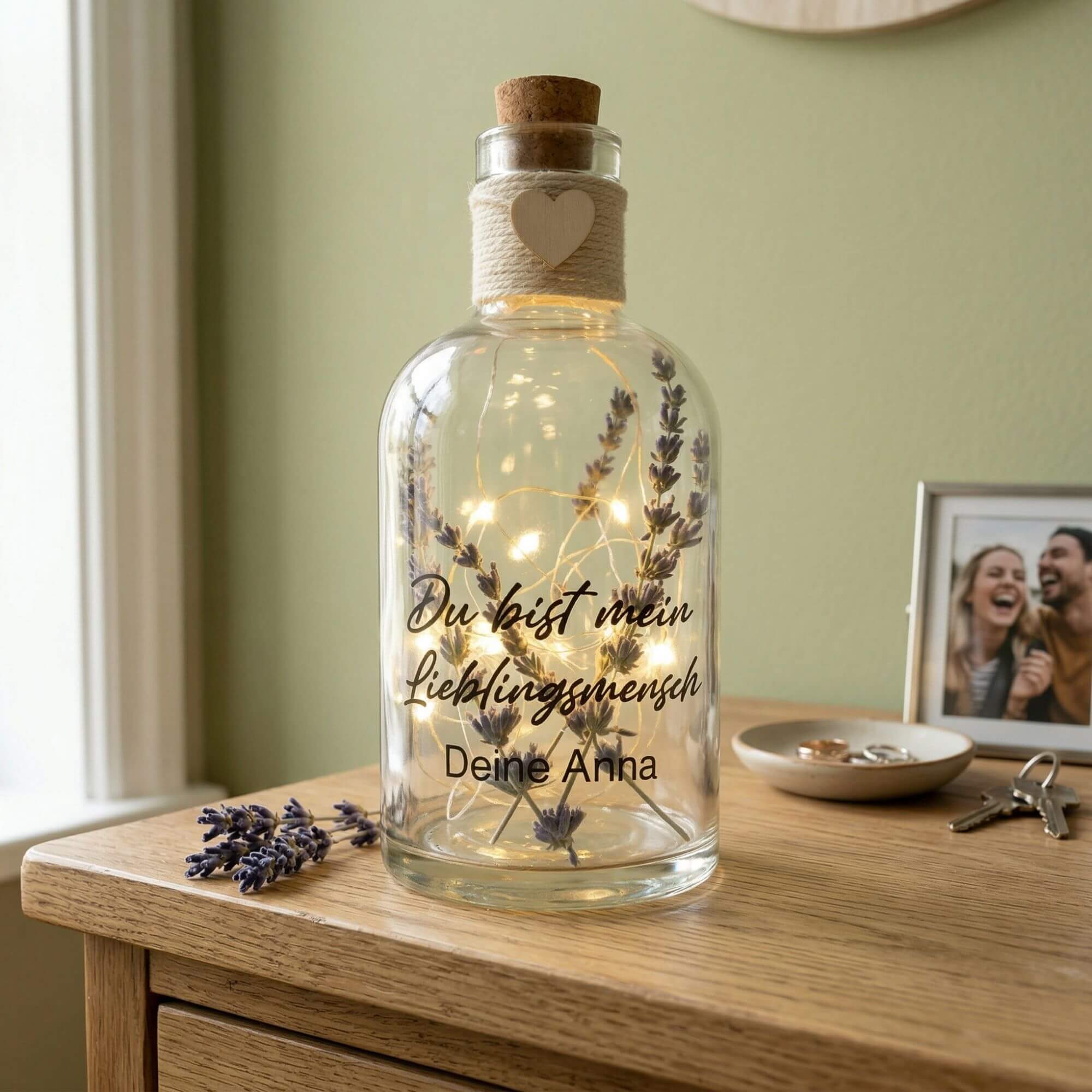 Personalisierte Flower Bottle mit LED-Licht und Wunschtext